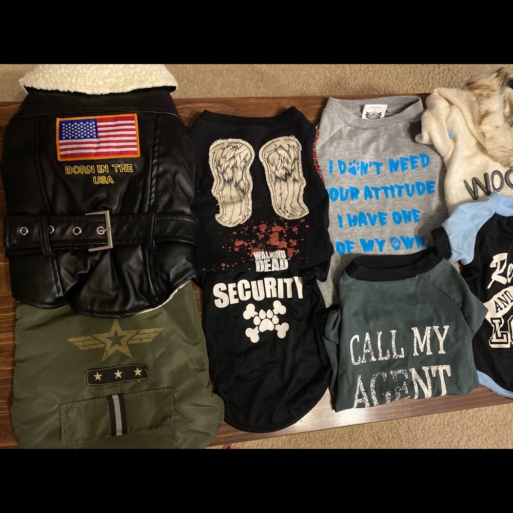 Dog clothes bundle 💛